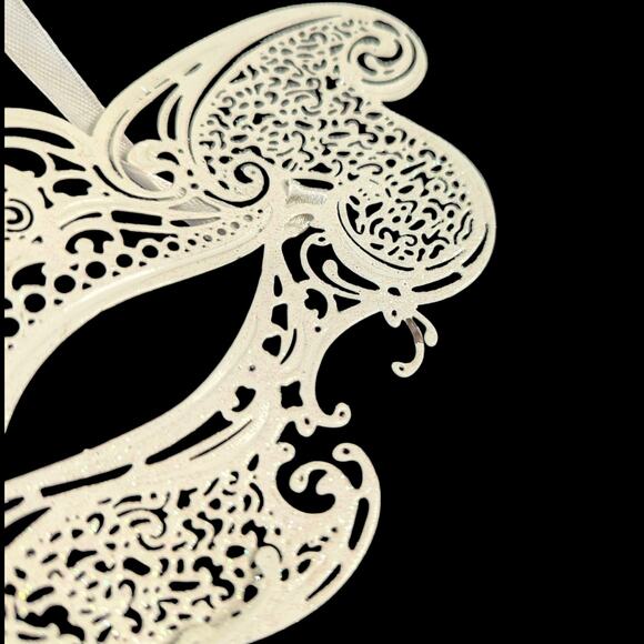 Venetian Metal Lace Masquerade Mask - Picture 5 of 5